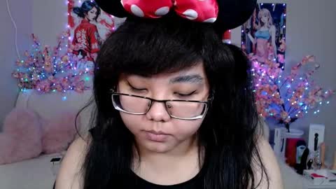 Molly online show from 23, 4, 2026