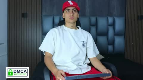 mohamed_malik online show from 14, 4, 2026