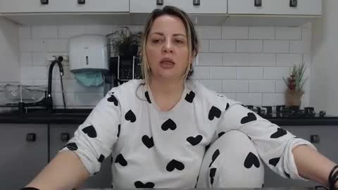 erika online show from 9, 2, 2025