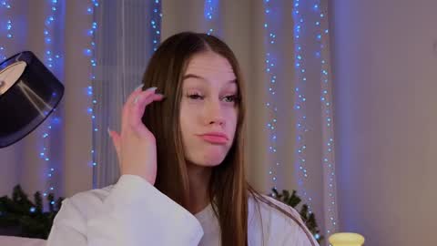 Snapshot of mol1y_kitten chatting on 26, 12, 2024 Molly online show from 26, 12, 2024