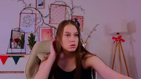 Snapshot of mol1y_kitten chatting on 9, 1, 2025 Molly online show from 9, 1, 2025