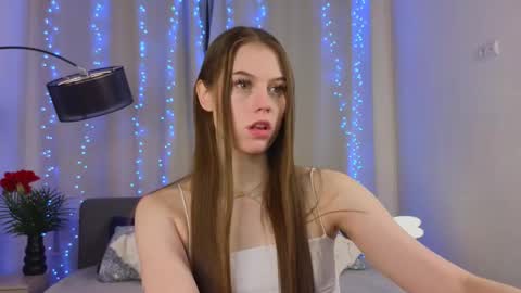 Snapshot of mol1y_kitten chatting on 19, 2, 2025 Molly online show from 19, 2, 2025