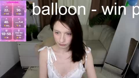 Snapshot of mollie_blush chatting on 28, 4, 2026 mollie_blush online show from 28, 4, 2026