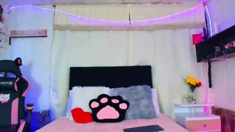 Molly Bick online show from 20, 6, 2026