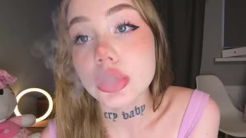 Snapshot of molly_dose chatting on 20, 9, 2025 Molly dose online show from 20, 9, 2025