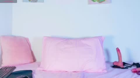 molly come and have fun online show from 10, 7, 2026