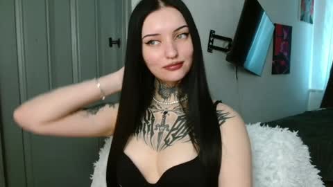 Lina online show from 5, 6, 2026