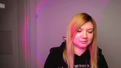 Molly online show from 10, 1, 2025