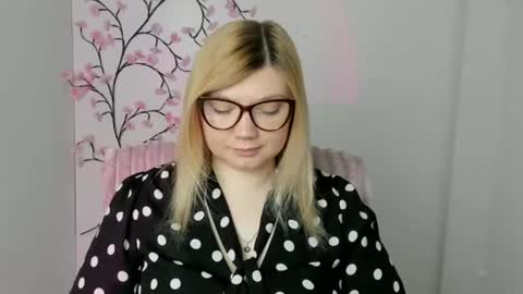 Molly online show from 21, 4, 2026