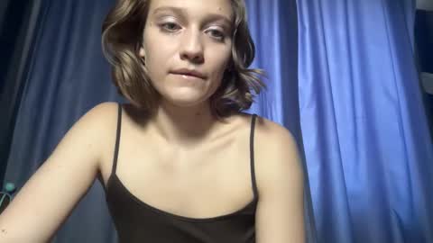 molly_poly online show from 22, 11, 2025