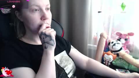 Snapshot of molly_royse chatting on 11, 6, 2026 I have new photos come and see with love Molly online show from 11, 6, 2026