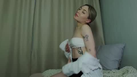 molly_wheel online show from 11, 2, 2025