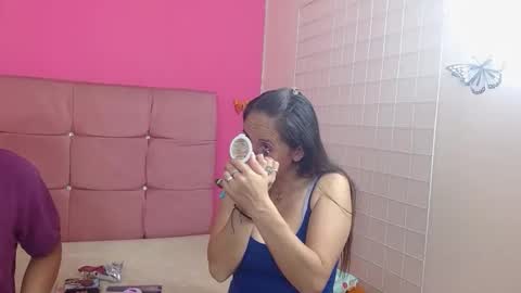 Snapshot of mollyandsam303av chatting on 20, 11, 2025 mollyandsam303av online show from 20, 11, 2025