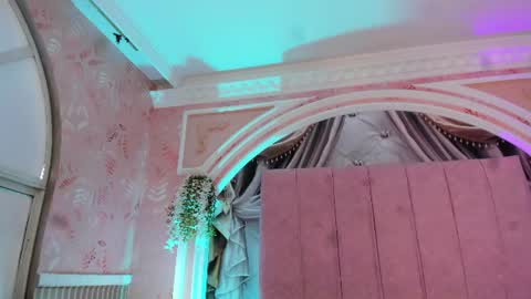Snapshot of mollydoll_amour chatting on 28, 7, 2026 MollyDoll online show from 28, 7, 2026