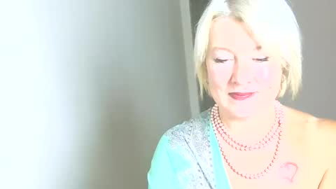 Mollyjoyq online show from 28, 7, 2026