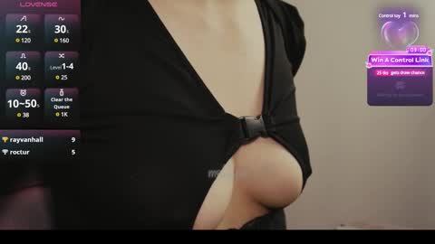 Snapshot of mollysb_05 chatting on 21, 2, 2025 mollysb_05 online show from 21, 2, 2025