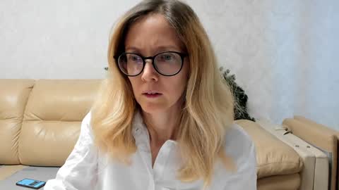 AngelMomm online show from 30, 1, 2025