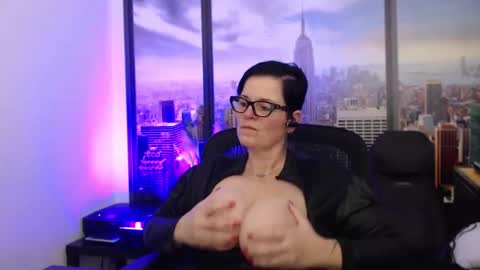 Snapshot of mollysun chatting on 14, 12, 2024 MollySun Nina Randmann online show from 14, 12, 2024