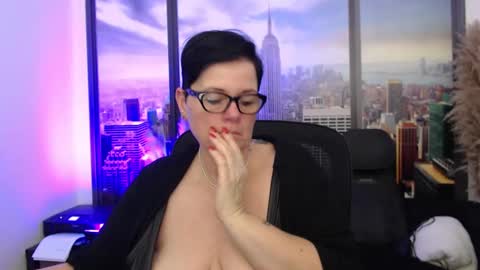 Snapshot of mollysun chatting on 20, 1, 2025 MollySun Nina Randmann online show from 20, 1, 2025