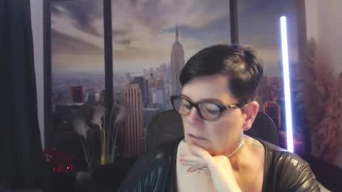 Snapshot of mollysun chatting on 11, 9, 2025 MollySun Nina Randmann online show from 11, 9, 2025