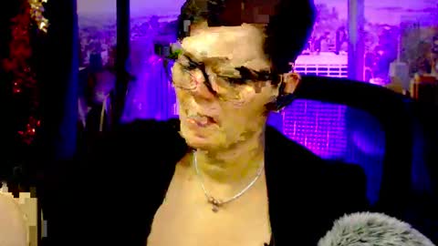 Snapshot of mollysun chatting on 30, 11, 2025 MollySun Nina Randmann online show from 30, 11, 2025