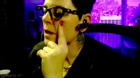 Snapshot of mollysun chatting on 7, 1, 2026 MollySun Nina Randmann online show from 7, 1, 2026