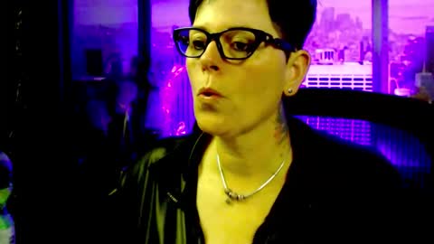 Snapshot of mollysun chatting on 15, 1, 2026 MollySun Nina Randmann online show from 15, 1, 2026