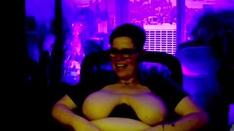 Snapshot of mollysun chatting on 24, 2, 2026 MollySun Nina Randmann online show from 24, 2, 2026