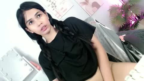MOMIKHEM online show from 24, 5, 2026