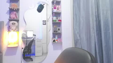 ANDREA online show from 6, 8, 2026