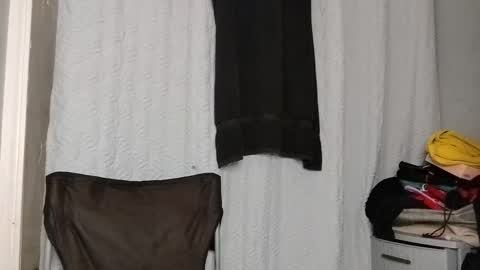 Mommy bubbles online show from 8, 3, 2025