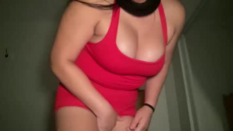 Snapshot of mommygoddess03 chatting on 23, 9, 2025 mommygoddess03 online show from 23, 9, 2025