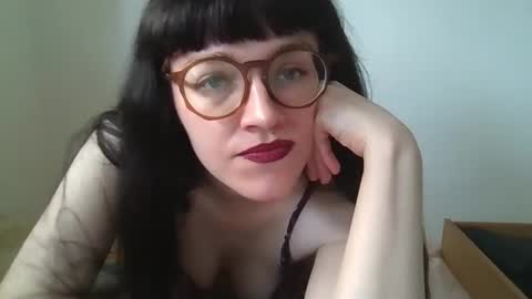 Mommynatrix online show from 5, 6, 2026