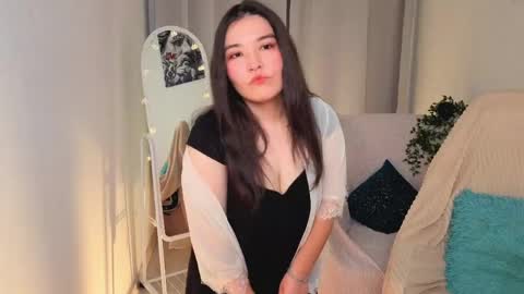 Momo online show from 8, 5, 2026