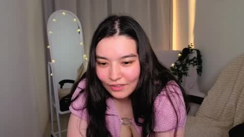 Momo online show from 19, 5, 2026