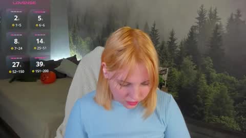 Snapshot of mon1ca_jones chatting on 25, 10, 2025 mon1ca_jones online show from 25, 10, 2025