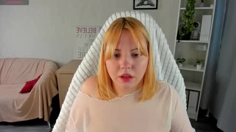 Snapshot of mon1ca_jones chatting on 24, 11, 2025 mon1ca_jones online show from 24, 11, 2025