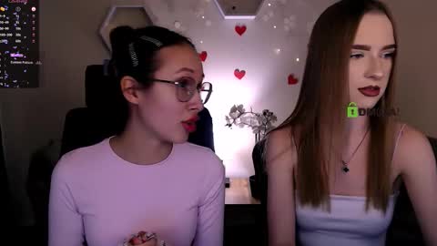 Mona  online show from 4, 10, 2025