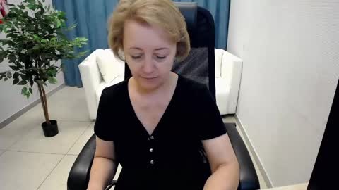 Mona online show from 7, 6, 2026