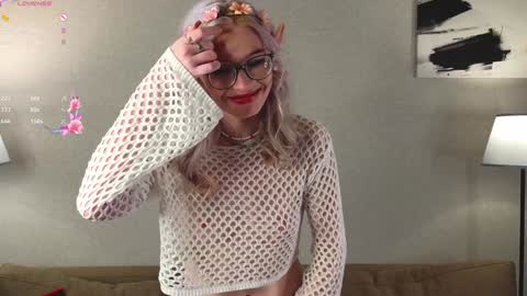 Mona online show from 25, 1, 2025