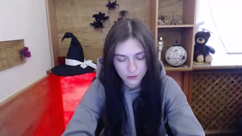 Snapshot of monakali chatting on 12, 11, 2025 monakali online show from 12, 11, 2025