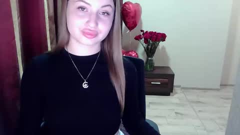 monica_211 online show from 12, 5, 2026
