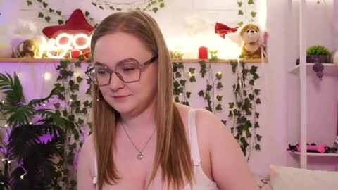 monicaasis online show from 23, 4, 2026