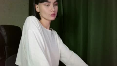 monicapeach_ online show from 10, 9, 2025