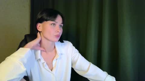 monicapeach_ online show from 17, 9, 2025
