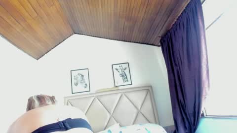 Mony online show from 18, 4, 2026