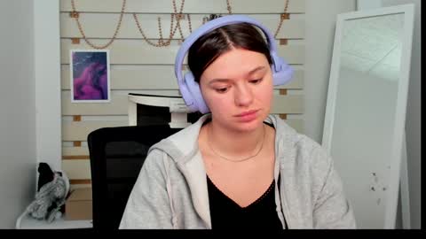 Snapshot of monika_youu chatting on 27, 1, 2025 Monika online show from 27, 1, 2025