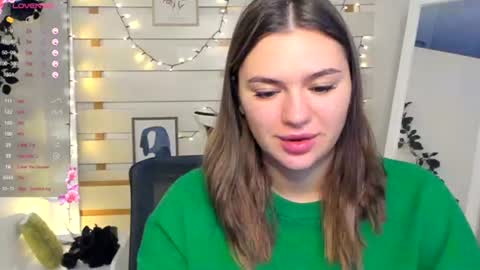 Snapshot of monika_youu chatting on 14, 11, 2025 Monika online show from 14, 11, 2025