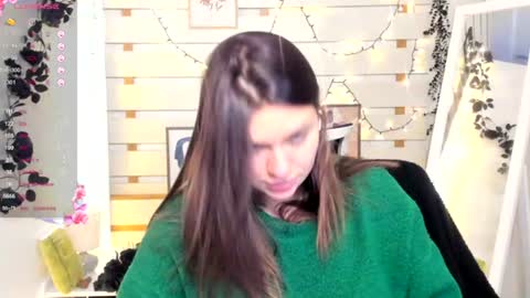 Snapshot of monika_youu chatting on 21, 12, 2025 Monika online show from 21, 12, 2025