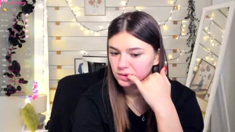 Snapshot of monika_youu chatting on 10, 1, 2026 Monika online show from 10, 1, 2026